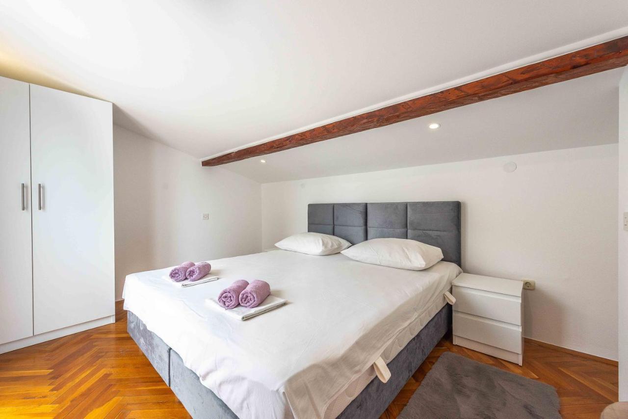 Apartmani Tatjana Novalja Εξωτερικό φωτογραφία
