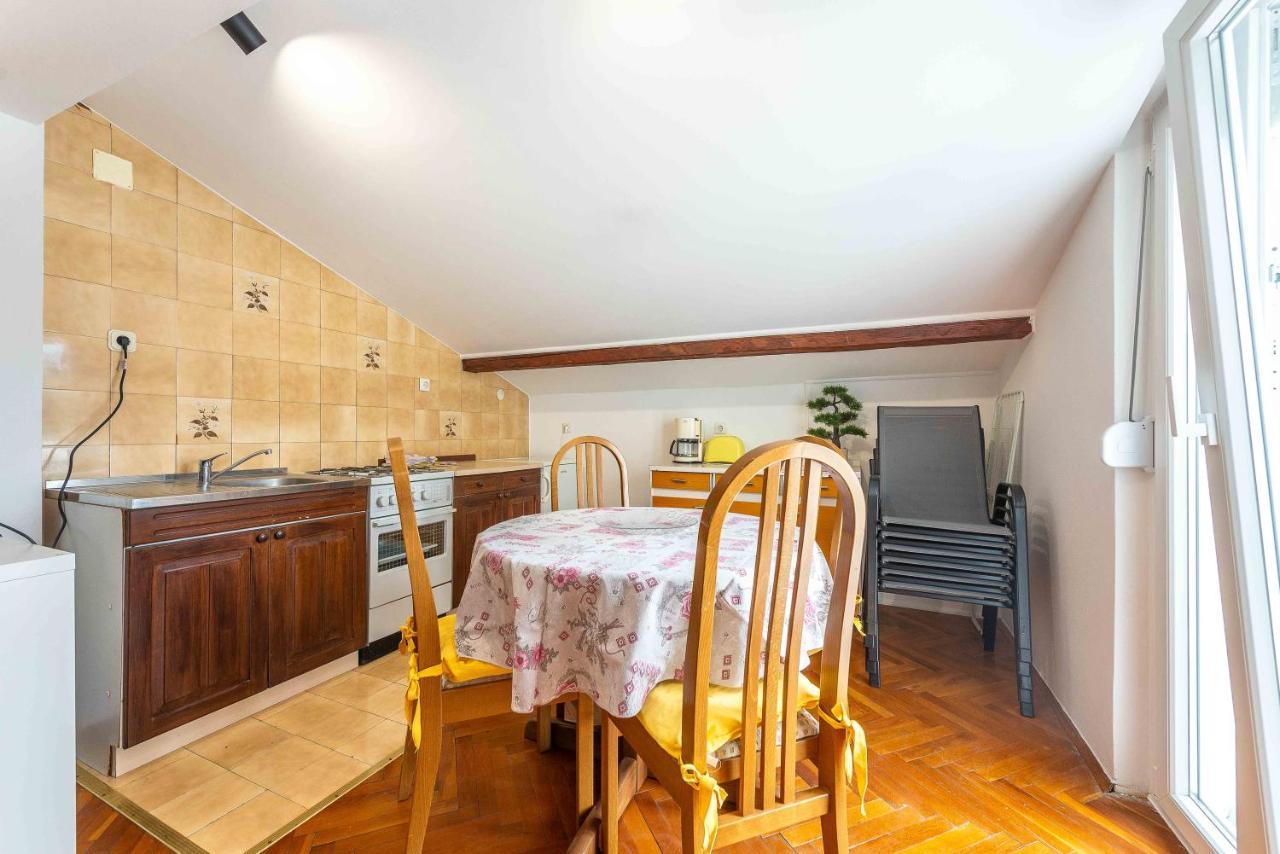 Apartmani Tatjana Novalja Εξωτερικό φωτογραφία
