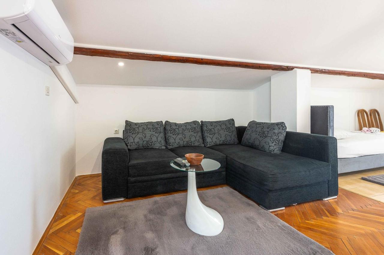 Apartmani Tatjana Novalja Εξωτερικό φωτογραφία