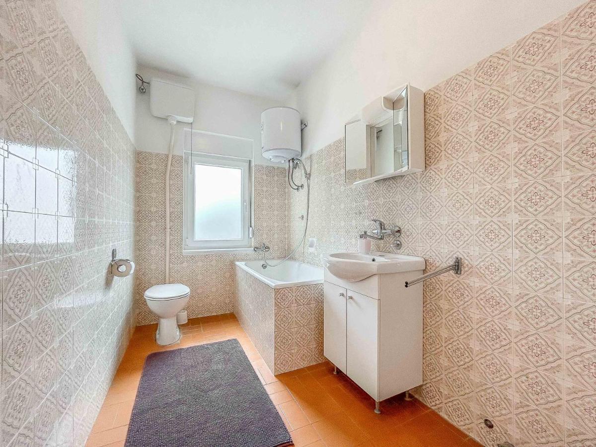 Apartmani Tatjana Novalja Εξωτερικό φωτογραφία