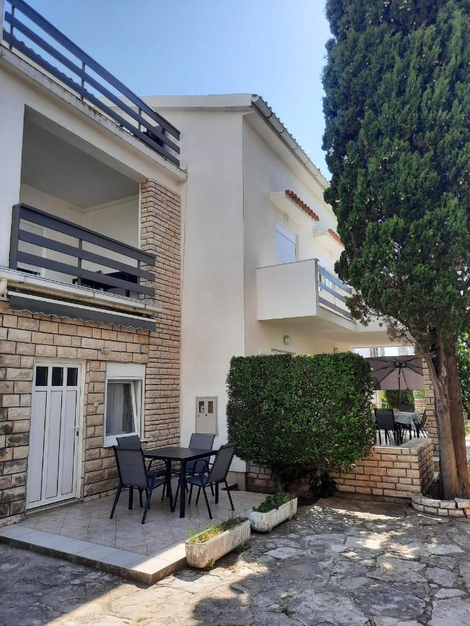 Apartmani Tatjana Novalja Εξωτερικό φωτογραφία