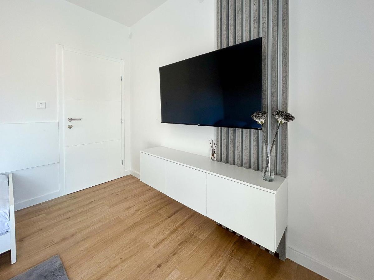 Apartmani Tatjana Novalja Εξωτερικό φωτογραφία