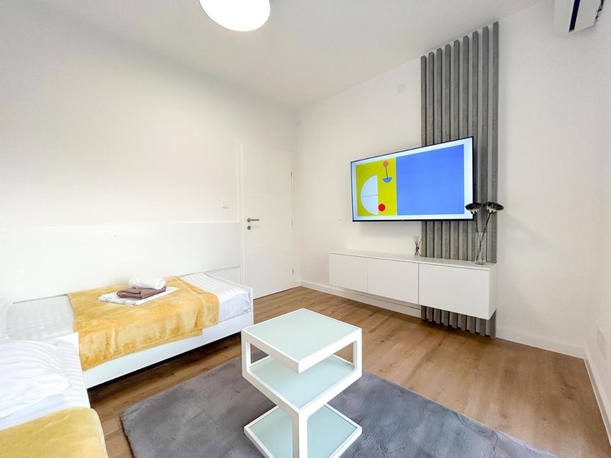 Apartmani Tatjana Novalja Εξωτερικό φωτογραφία