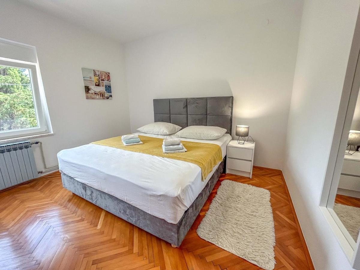 Apartmani Tatjana Novalja Εξωτερικό φωτογραφία