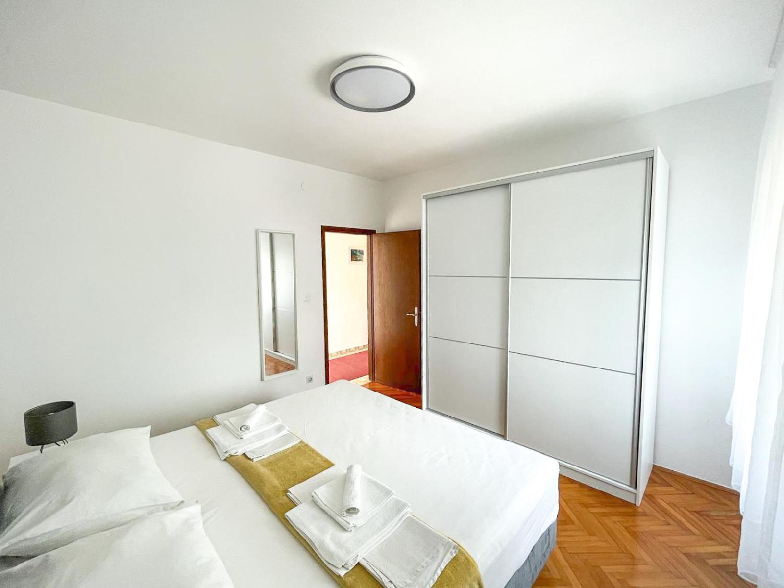 Apartmani Tatjana Novalja Εξωτερικό φωτογραφία