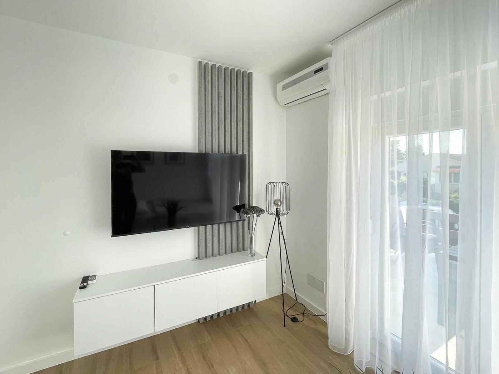 Apartmani Tatjana Novalja Εξωτερικό φωτογραφία