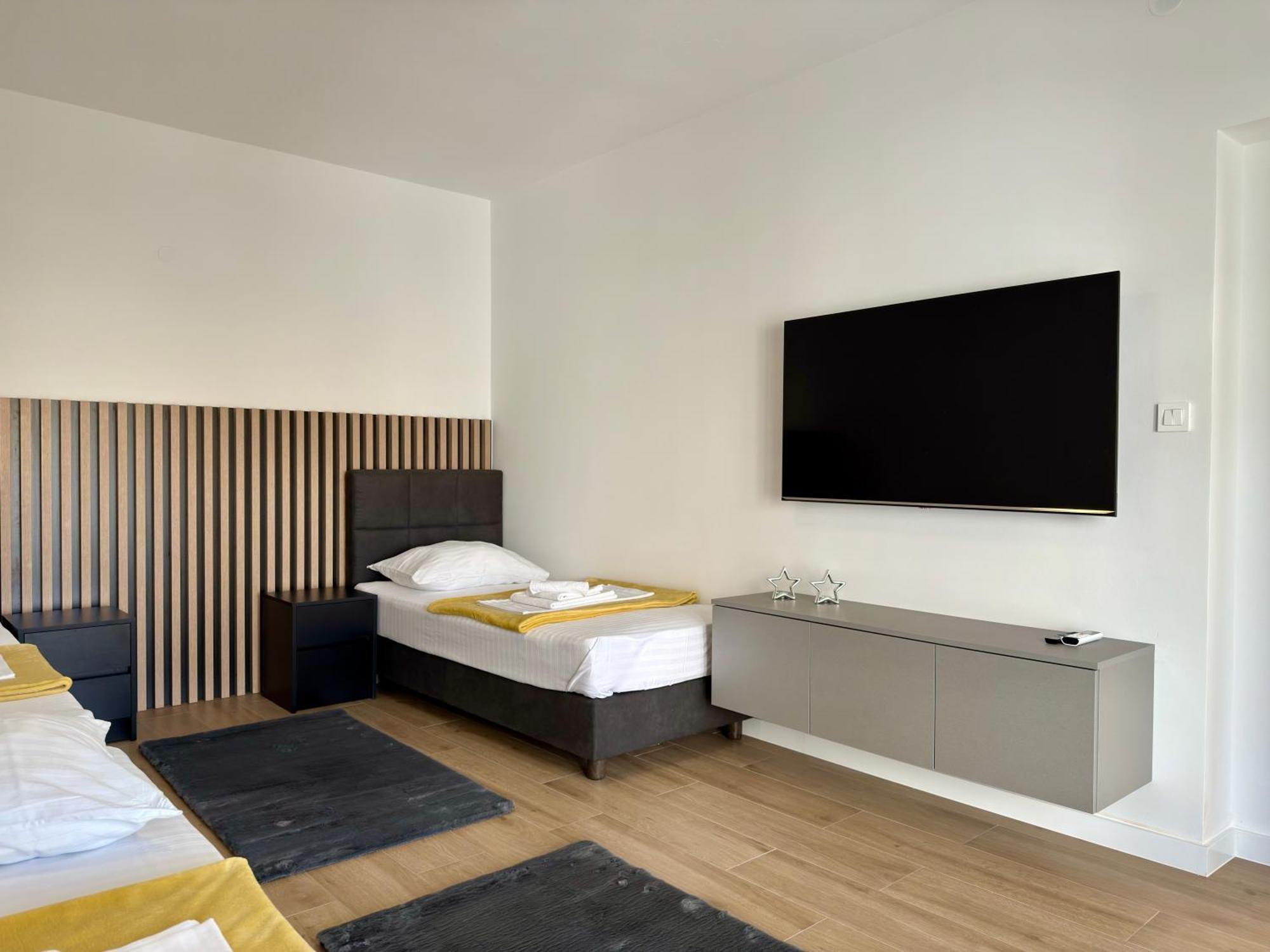 Apartmani Tatjana Novalja Εξωτερικό φωτογραφία